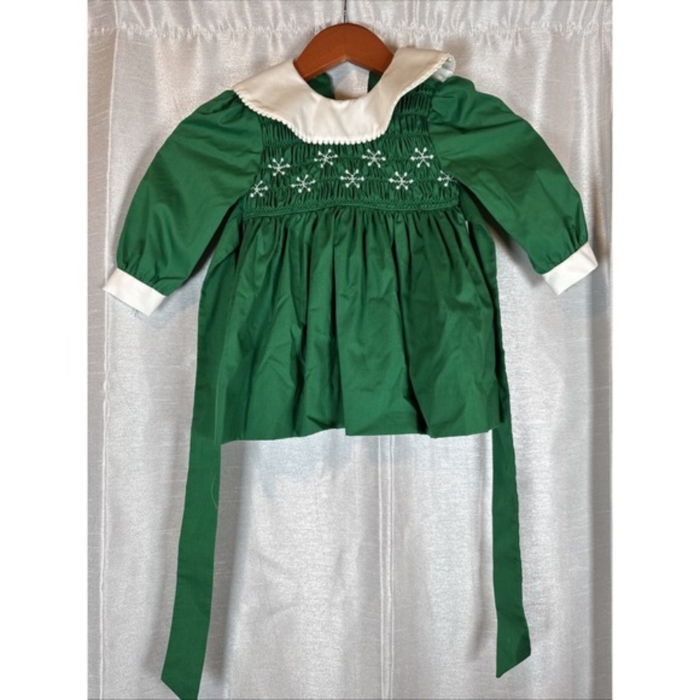 Polly Flinders Green Smocked Snowflake Holiday Dress Toddler Size T2